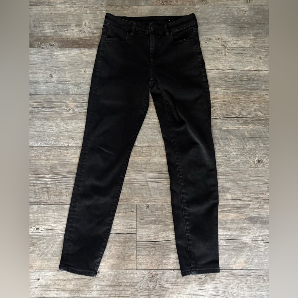 AEO Black Skinny Jeans with Tapered Leg